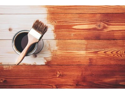 Лак для дерева: як вибрати ідеальний захист для дерев’яних поверхонь