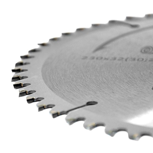 Диск пиляльний по дереву з твердосплавними напайками Ø230×32 (30; 25.4)×60Т, 6000об/хв GRAD